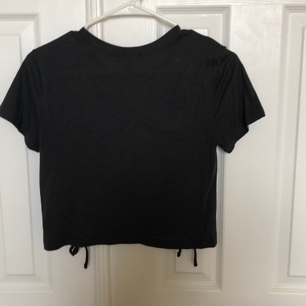 Forever 21 crop top with lace-up sides - Picture 3 of 3